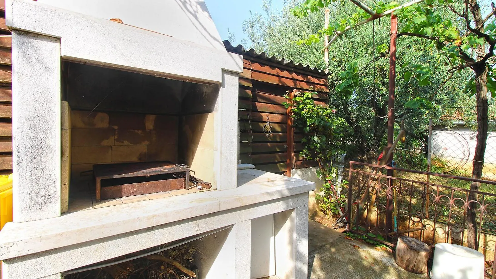 Apartment Ines 2276 Pola 0*,