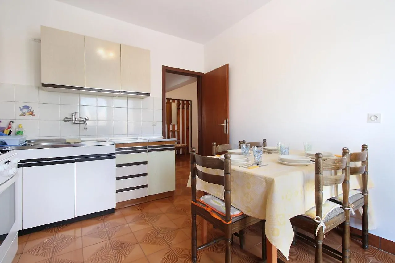 Apartment Ines 2276 بولا